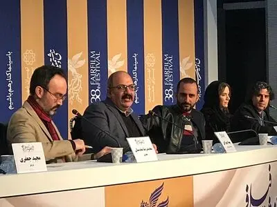 در دوره‌ای که همه در اینستاگرام مانیفست می‌دهند، من‌ با فیلم‌هایم حرفم را می‌زنم/ بازیگر در فیلم‌های بهزادی بازی نمی‌کند بلکه زندگی می‌کند