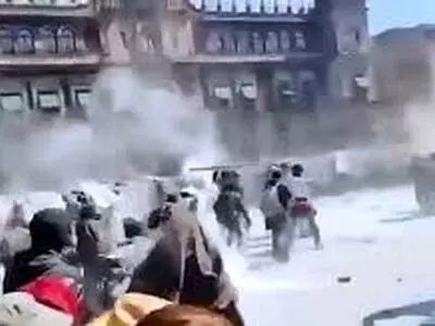 شورش‌ زومرها در مکزیک ۱۲۰ زخمی برجای گذاشت +فیلم