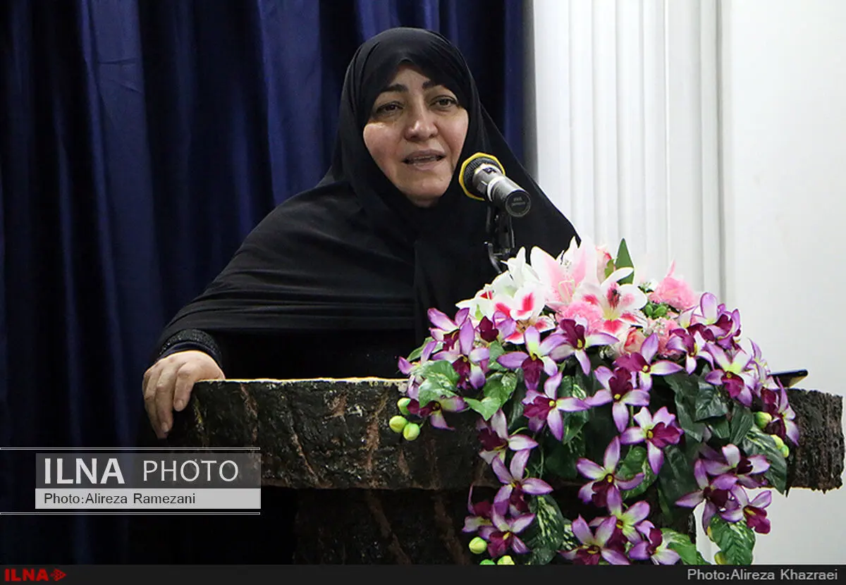  نباید اجازه دهیم برخی برای محو میلیاردها تومان پول گمشده تار موی دختران را بهانه قرار دهند