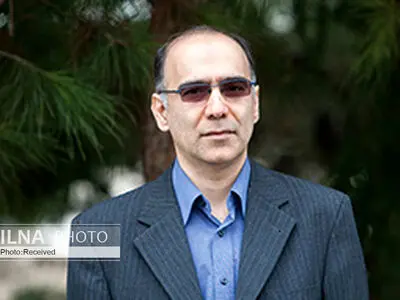 هم عشق به شرق و غرب غلط است، هم مخاصمه با آن‌ها/ چینی‌ها برای عضویت در سازمان تجارت جهانی ۵ هزار قانون خود را عوض کردند و هیچ جنجالی به پا نشد