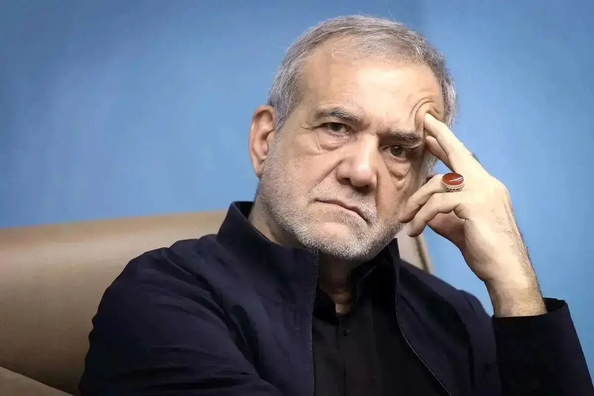 پزشکیان از وفاق صرفاً به عنوان ابزاری برای باج‌دهی به رقیب استفاده کرد/ نمی‌شود دست روی دست بگذاریم