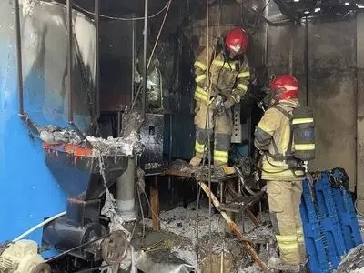 حریق یک کارخانه در گلدشت توسط آتش نشانان کرج مهار شد