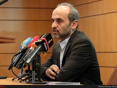 امریکا‌یی‌ها از بی‌بی سی و سی‌ان‌ان خسته شده‌اند و به پرس‌تی‌وی علاقه‌مندند/ رهبر احزاب دوم و سوم امریکا با پرس‌تی‌وی همکاری دارند