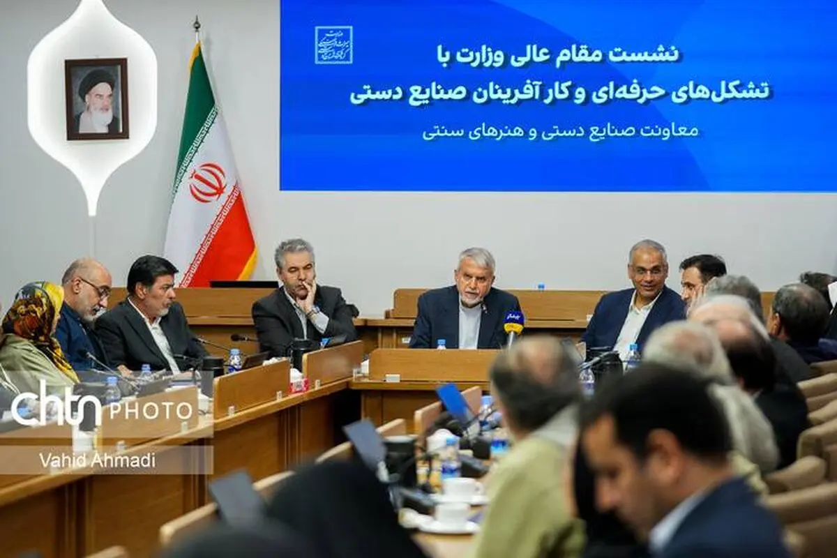 ۷۶ درصد منابع ۶ همتی به صنایع‌دستی اختصاص یافت/ بقای این حوزه در گرو تداوم تولید، اشتغال و فروش است