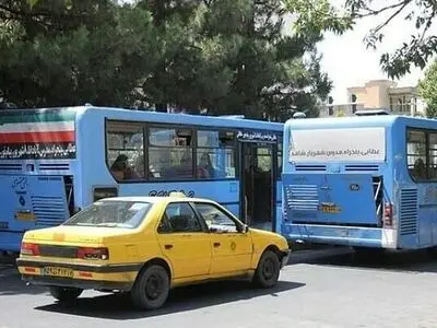نرخ کرایه تاکسى هاى شهرى ارومیه براى مسیر های مستقیم ۱۵۰۰ تومان تعیین شد/ تماس با سامانه ۱۳۷ در صورت بروز تخلف