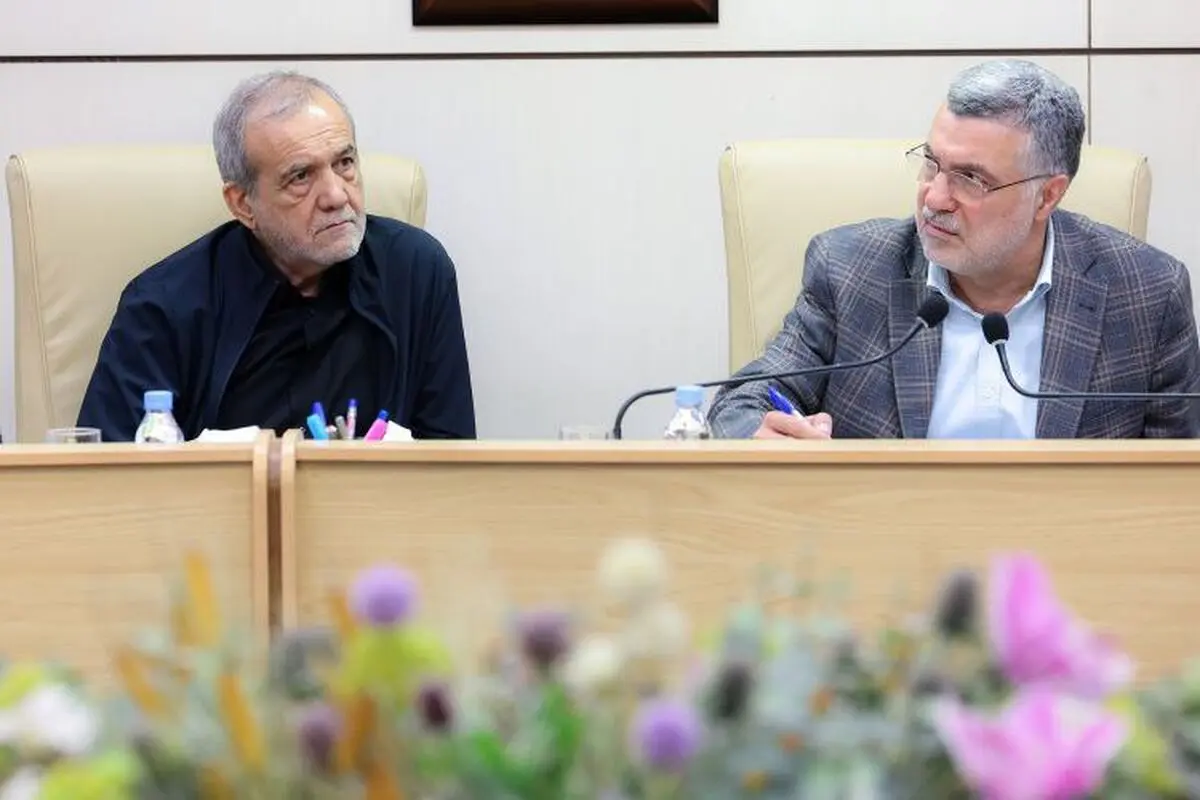 پزشکیان به وزارت بهداشت رفت