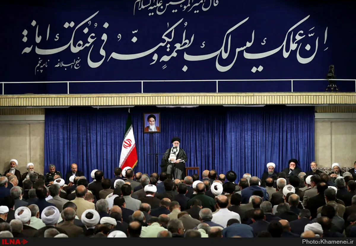 دیدار مسئولان نظام و سفرای کشورهای اسلامی با رهبر انقلاب