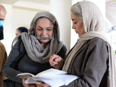 «۱۹» به کارگردانی منیژه حکمت آماده نمایش شد