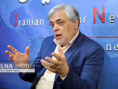 باید دید چه کسانی از پایان جنگ، مذاکره و توافق زیان می‌بینند/ در صورت پایان درگیری‌ها کاسبان جنگ و تحریم نه نان اقتصادی دارند و نه نان سیاسی