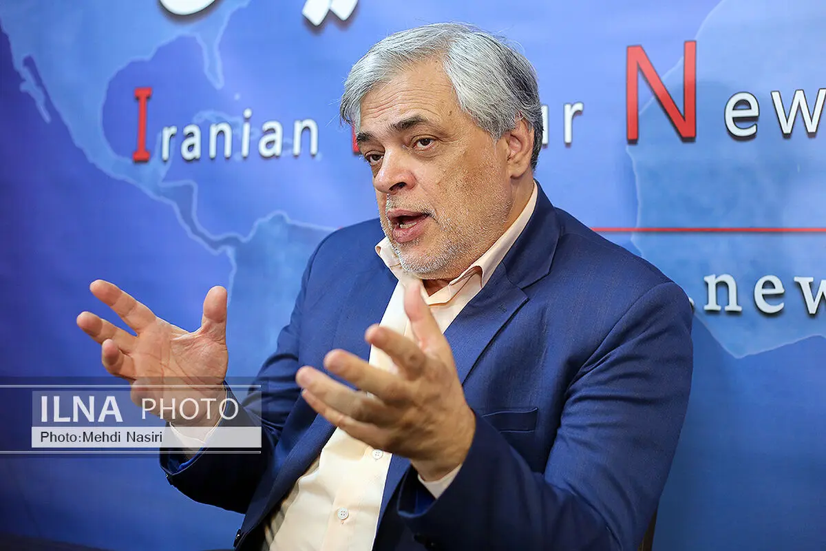 باید دید چه کسانی از پایان جنگ، مذاکره و توافق زیان می‌بینند/ در صورت پایان درگیری‌ها کاسبان جنگ و تحریم نه نان اقتصادی دارند و نه نان سیاسی