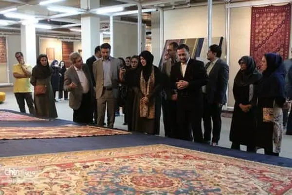 گلیم‌های ۲۴ استان در موزه فرش 