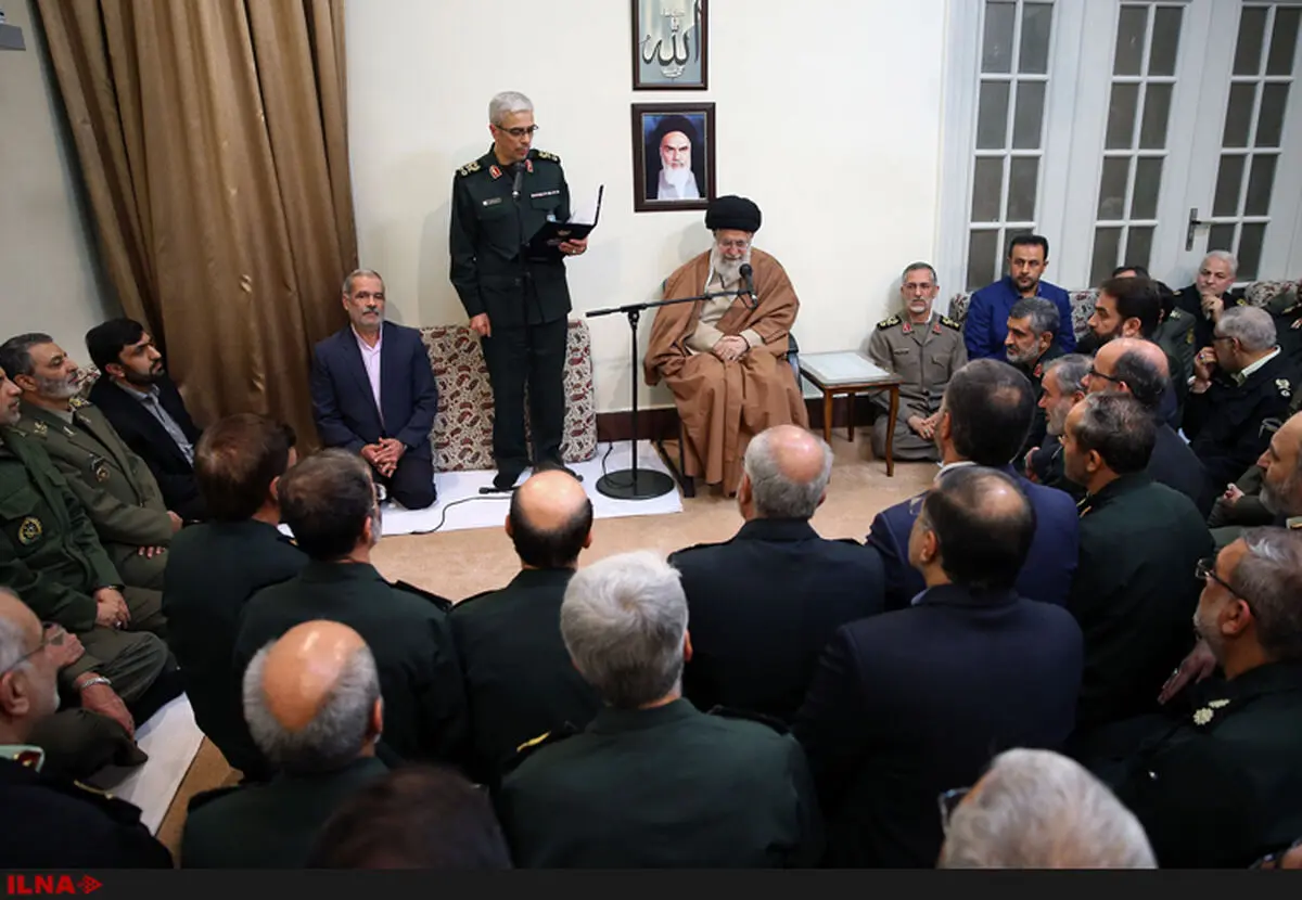 برگزیدگان جشنواره مالک اشتر با فرمانده کل قوا دیدار کردند