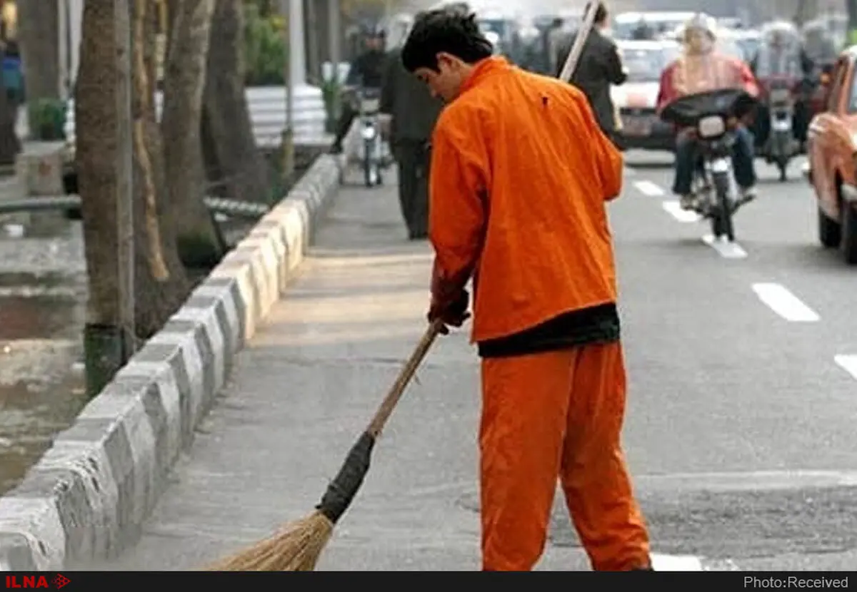 کارگر پاکدست شهرداری چابهار کیف طلا را به صاحبش برگرداند