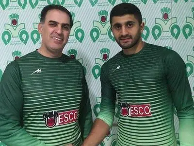  نژاد مهدی با ذوب آهن تمدید کرد