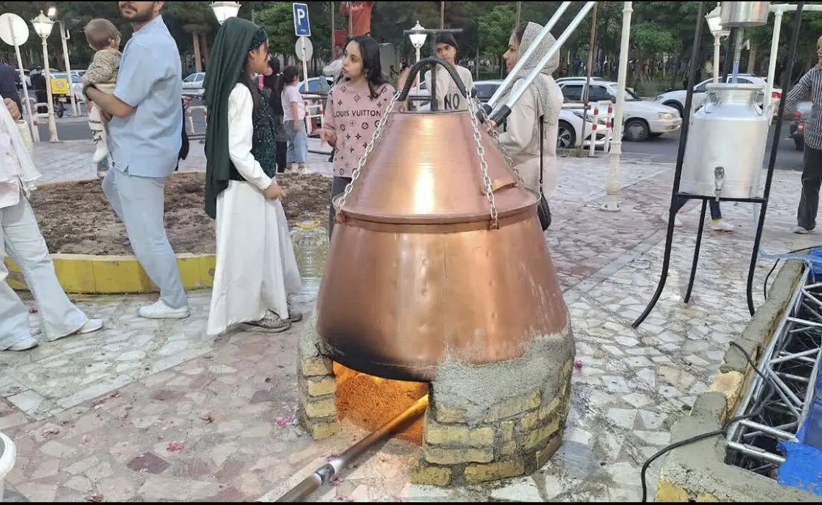 ششمین جشنواره ملی گلاب‌گیری و سوغات اقوام ایرانی در کرج افتتاح شد