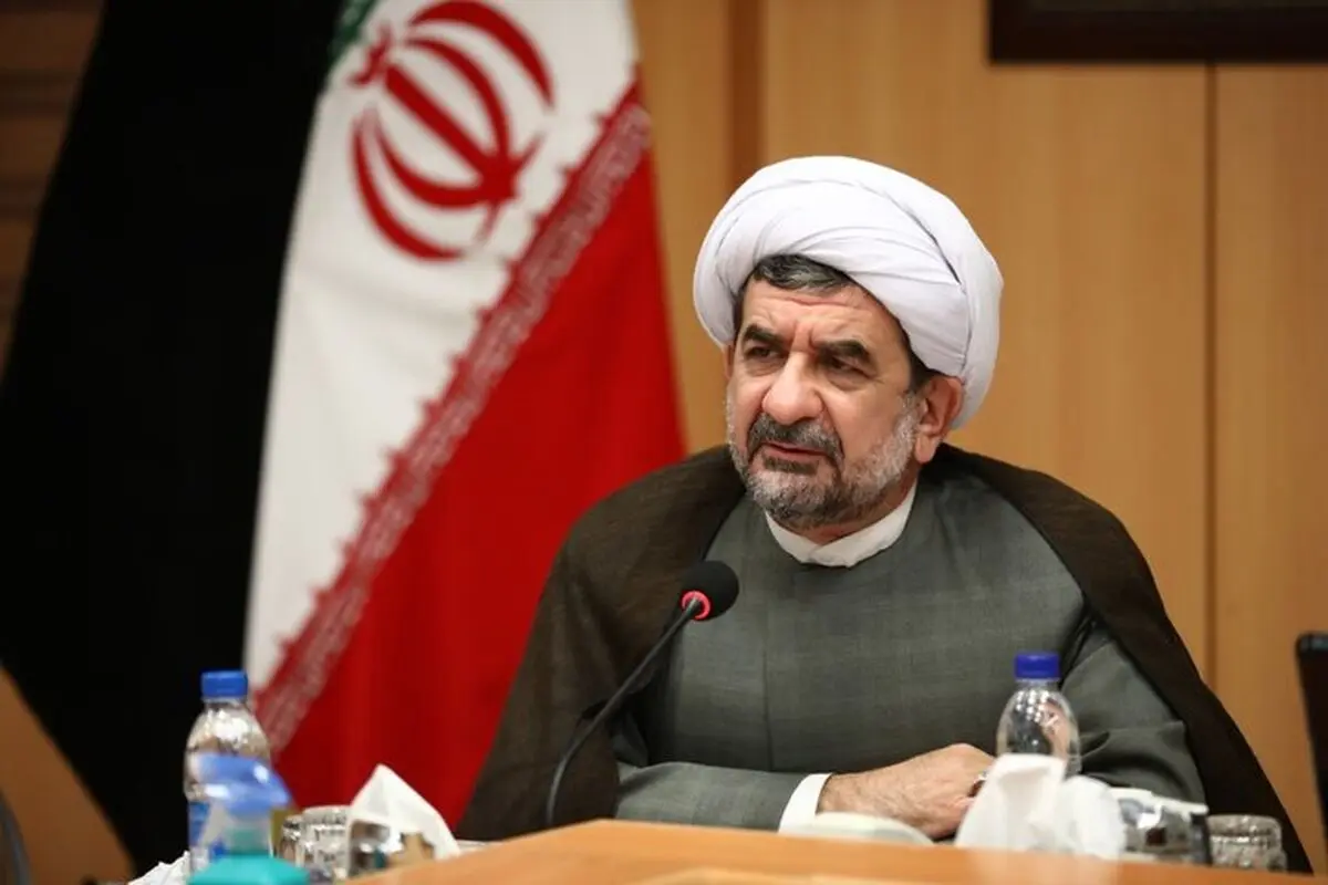 خدمت‌رسانی رایگان خط یک مترو و تاکسی‌ ون‌ها به جاماندگان اربعین 