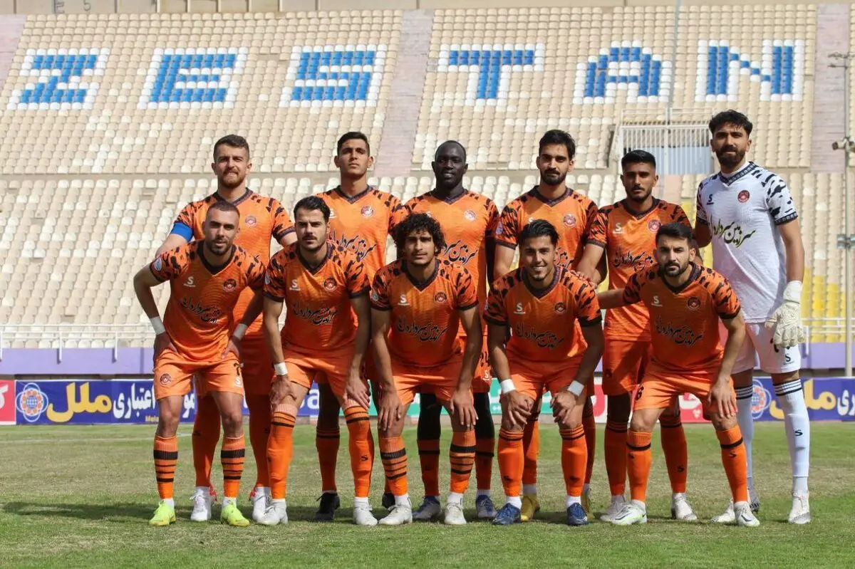 مس کرمان عازم فولادشهر شد