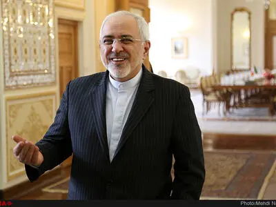 تقدیم رونوشت استوارنامه سفرای جدید لهستان، غنا و شیلی به ظریف