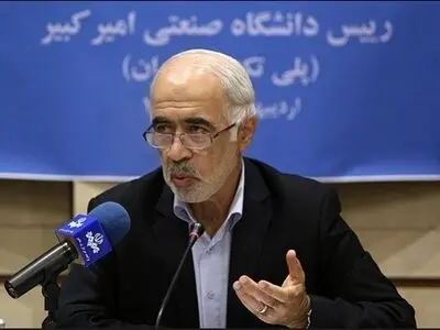 تعهدی برای استخدام افرادی که بر مبنای روابط بورسیه شدند، نداریم/ برای هیات علمی باید بهترین‌ها را انتخاب کرد