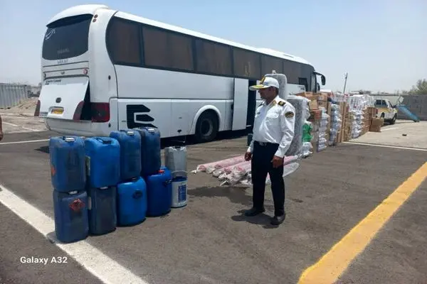 توقیف اتوبوس مسافربری به دلیل حمل بار نامتعارف