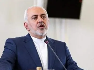 
ظریف: امیرکا تسعى لاضعاف ایران امام کورنا 