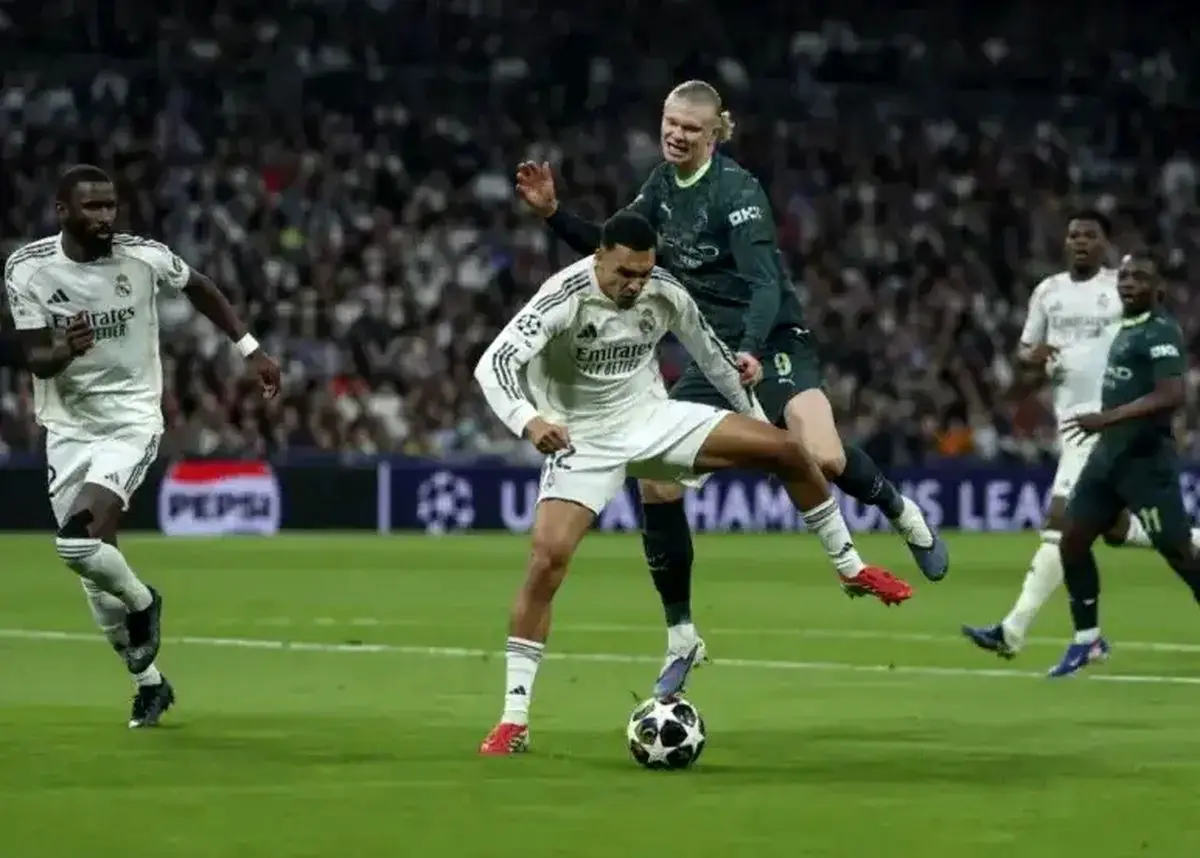 تمجید آرنولد از والورده پس از درخشش مقابل سیتی