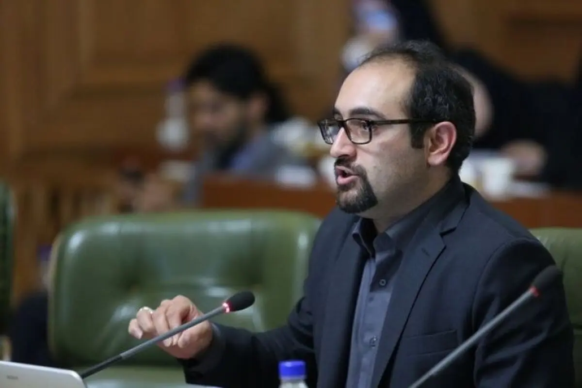 انتقاد از وجود ابهام در اعطای مجوز طرح ترافیک به خبرنگاران و عکاسان 