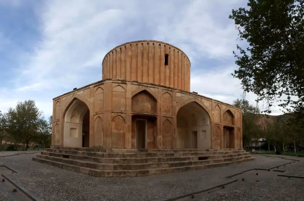 ۳۲ اثر تاریخی خراسان رضوی سنددار شدند