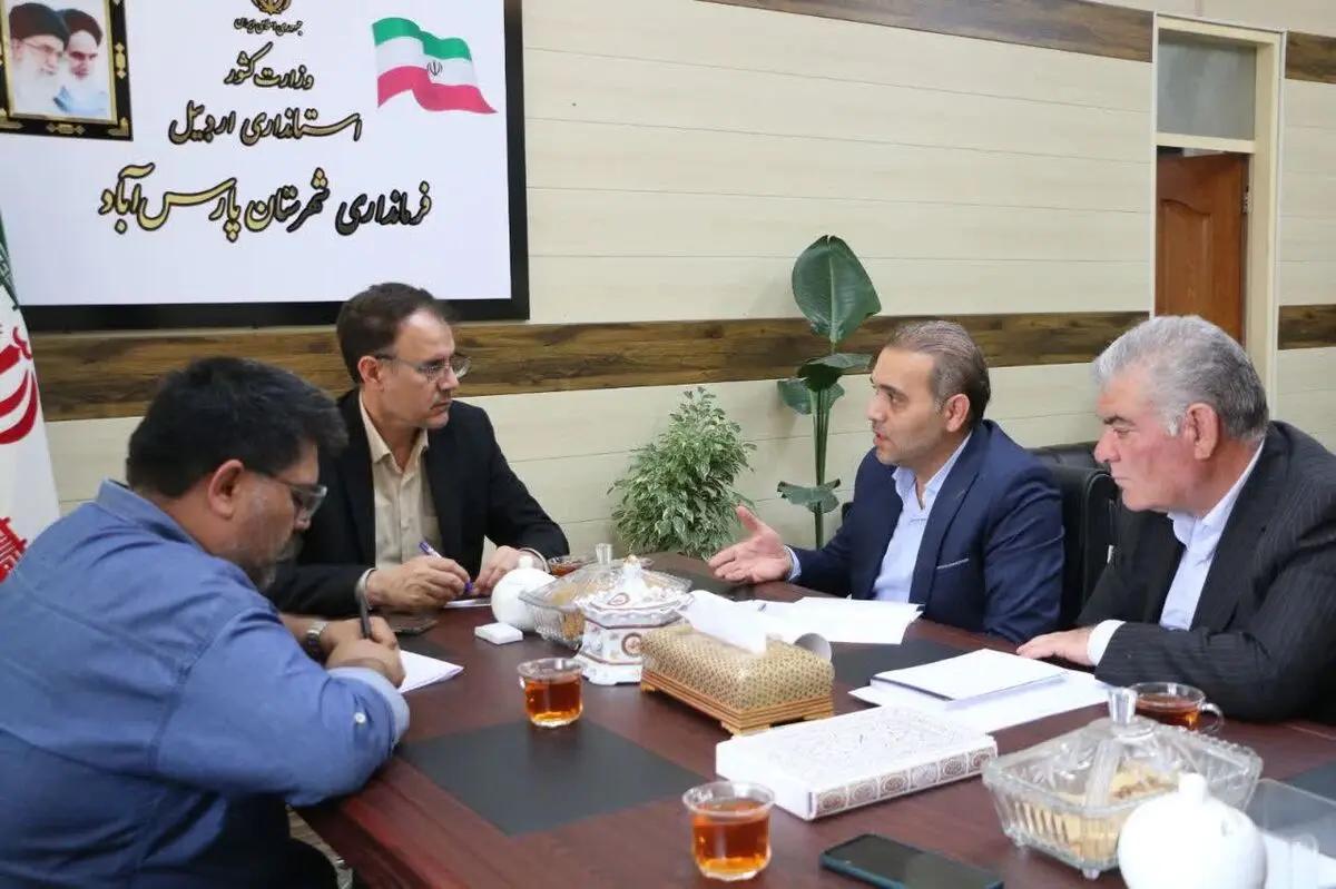 با برنامه ریزی شاهد جهش تولید انواع آبزیان در پارس آباد خواهیم بود