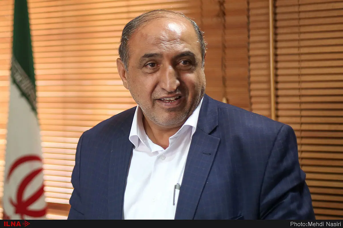 فرماندار تهران موفق به دریافت نشان سفیر و مروج مسئولیت اجتماعی شد