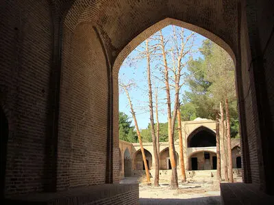 سفر وزیر میراث فرهنگی و گردشگری به دامغان در آینده نزدیک/ خلع ید کاروانسرای دامغان از پیمانکار اسبق 
