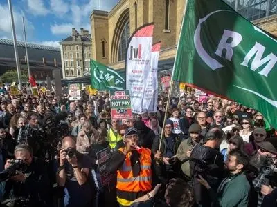 اعتصاب کارگری آزادتر می‌شود