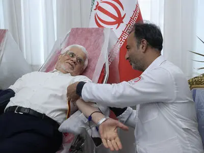ابراز همدردی معاون اول رئیس‌جمهور و اعضای هیات دولت با مجروحان حادثه بندرشهید رجایی