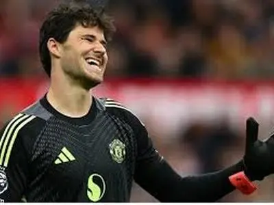 ویدئو: سیوهای دیدنی سن لامنس در دروازه منچستریونایتد