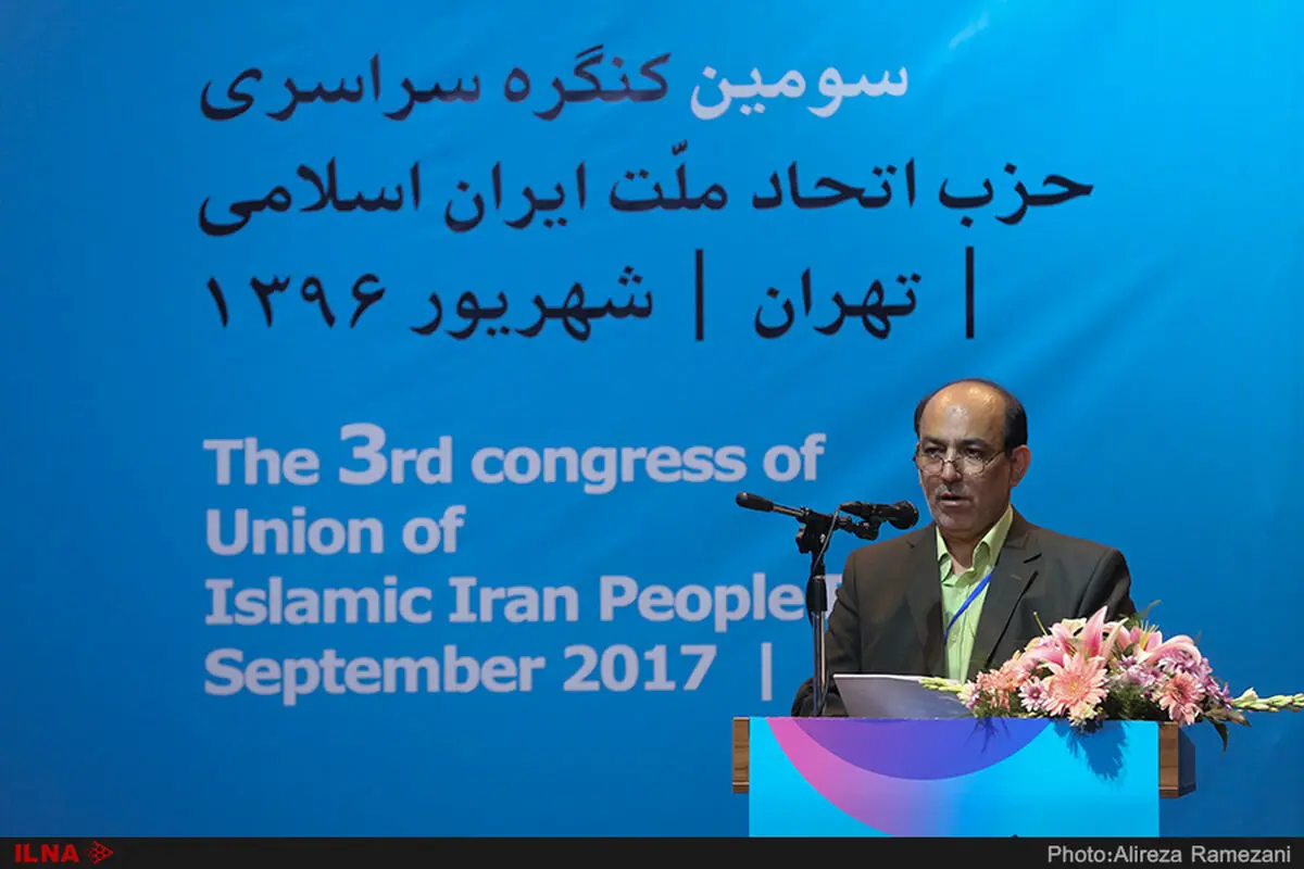 نقش خاتمی در هدایت و انسجام اصلاح‌طلبان برجسته است/ سیاست‌ورزی اصلاح‌طلبانه به حذف رقیب کمر نمی‌بندد