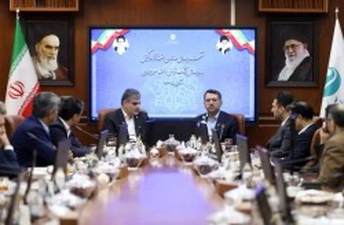 تأکید مدیرعامل سازمان منطقه آزاد کیش بر هم‌افزایی نظام مالی و بانکی در جهت توسعه اقتصادی جزیره / امضای تفاهم‌نامه همکاری با بانک قرض‌الحسنه مهر ایران