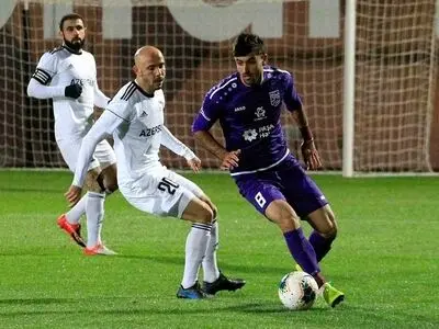 از بازگشت شریفی به پرسپولیس خبری ندارم/ سطح لیگ آذربایجان خیلی بالاتر از ایران است/ در نیم فصل دوم عملکرد بهتری خواهم داشت