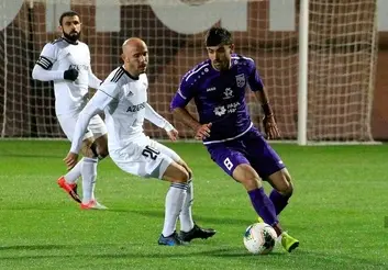 از بازگشت شریفی به پرسپولیس خبری ندارم/ سطح لیگ آذربایجان خیلی بالاتر از ایران است/ در نیم فصل دوم عملکرد بهتری خواهم داشت