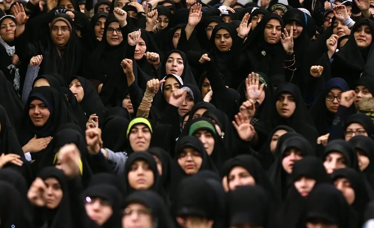 برگزاری اجتماع بزرگ دانشجویی در یزد به مناسب شهادت سردار سلیمانی