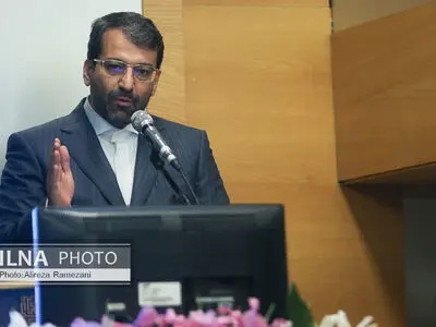 با کاهش حقوق عوارضی، گمرک درآمد ٣۵ همت را از دست داد  