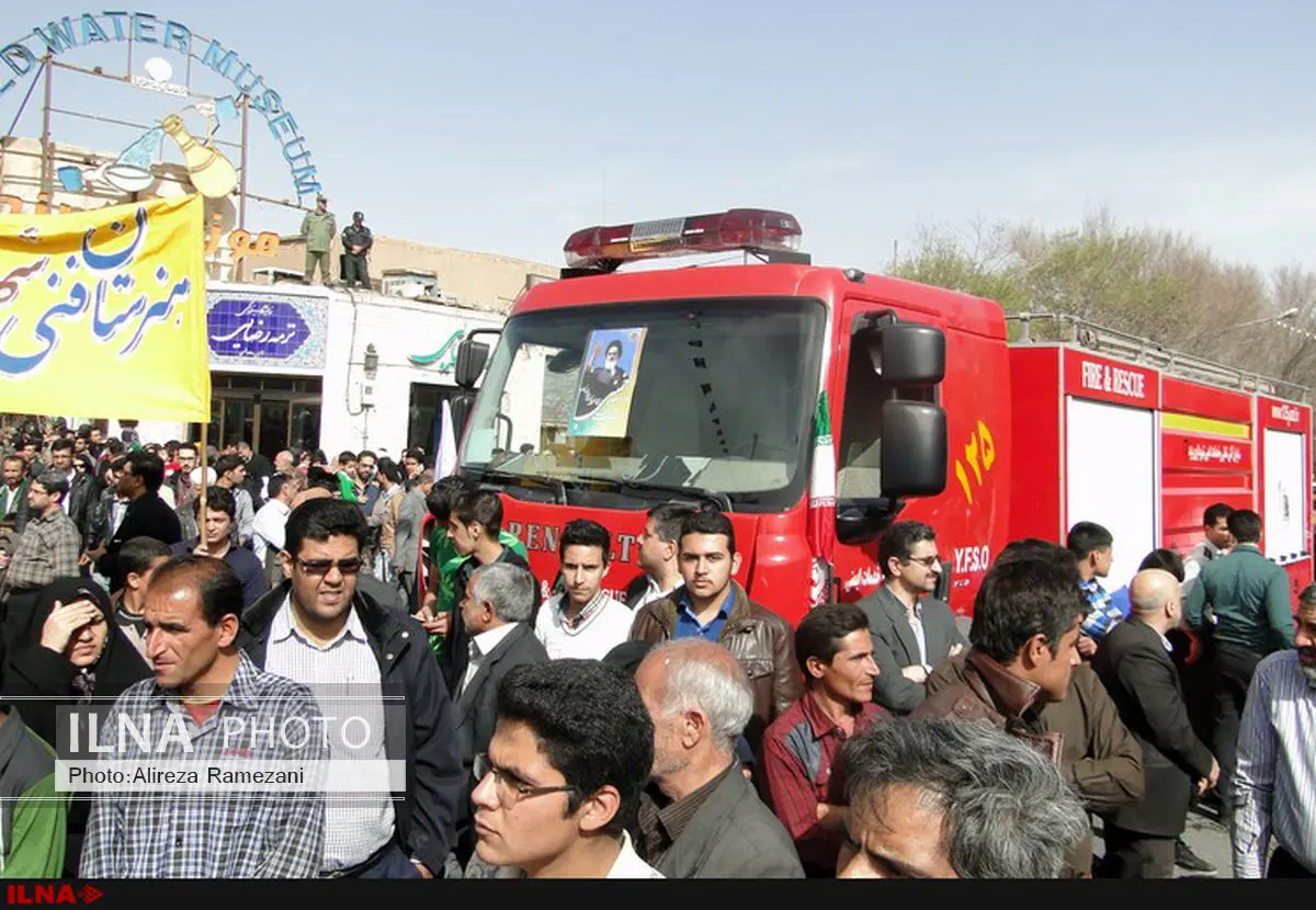 حضور آتشنشانی و اورژانس در مسیرهای راهپیمایی/ برگزاری برنامههای تفریحی برای کودکان