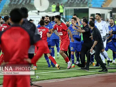 حسن‌زاده: بیانیه‌ها و شکایت‌ها فقط جو فوتبال را متشنج می‌کند