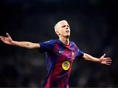 ویدئو:‏‎ ‎‏ حمله تماشاگران اسپانیول به بازیکنان بارسا پس از سوت پایان بازی