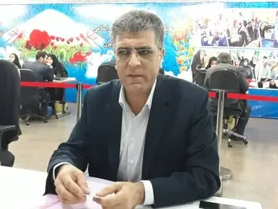 یک نماینده ادوار در یازدهمین دوره انتخابات مجلس نام‌نویسی کرد