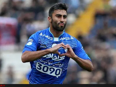 کلیپ دیدنی از کاوه رضایی؛ فرشته‌ی ربوده شده استقلال از پرسپولیسی‌ها