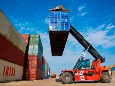 تعیین تکلیف سریع کالاهای خطرناک بنادر خوزستان توسط گمرک