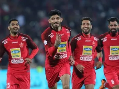 بعد از اعتراض بازیکنان؛ درآمد جنجالی در مسیر بازگشت به باشگاه پرسپولیس