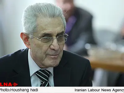 کارگران و کارفرمایان منابع درآمدی تامین اجتماعی را تامین می‌کنند/مشکلات مالی تامین اجتماعی دلیلی برای اقدامات غیرقانونی نیست