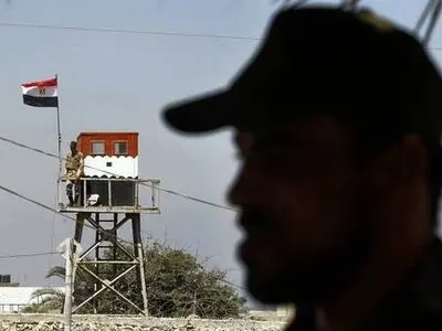 کشته شدن چهار سرباز مصری در اثر انفجار تروریستی