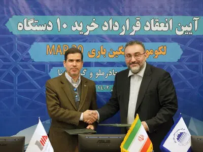 چادرملو قرارداد خرید  لکوموتیوهای سنگین باری با مپنا امضا کرد